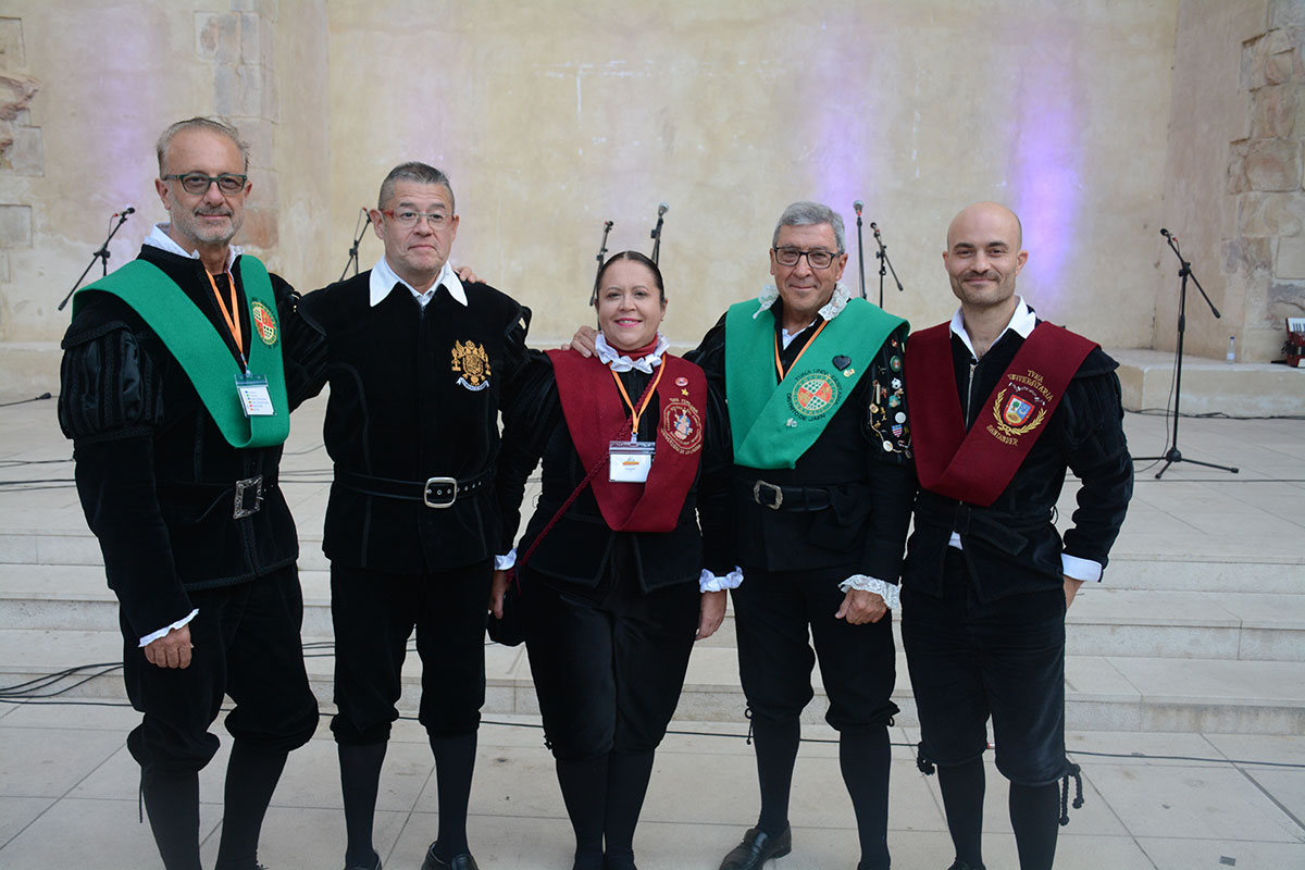 000135